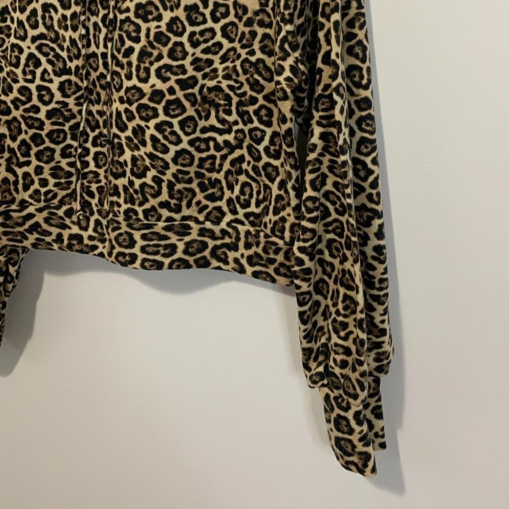 𝅺love FIRE ANIMAL PRINT HOODIE | RELAXED FIT STRETCHY | PUFF CUFFS - Picture 3 of 6